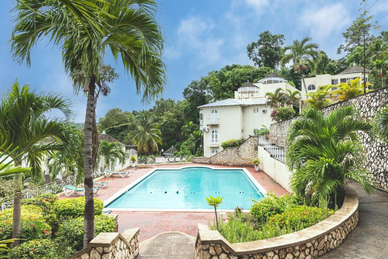 Pampered In Paradise Near Ian Fleming Airport Ocj Ocho Rios Eksteriør billede