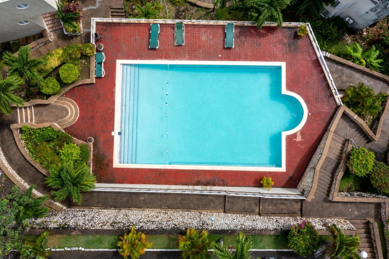 Pampered In Paradise Near Ian Fleming Airport Ocj Ocho Rios Eksteriør billede